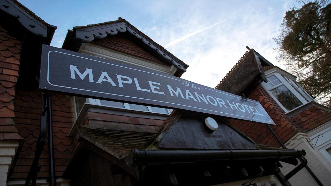 The Maple Manor Hotel Crawley  Exteriér fotografie